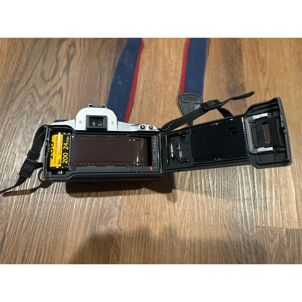 Canon Rebel 2000 EOS Film Camera Body Untested